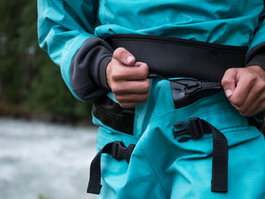Detail shot of the clamshell zipper on the aphrodite dry suit.